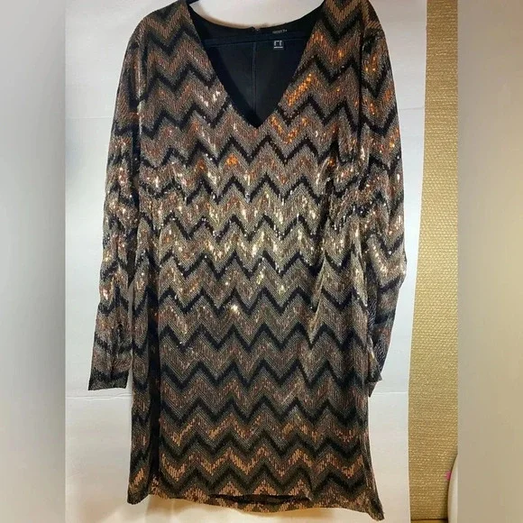 Ready for a party Zigzag Sequin Dress Forever 21 Sz 3X - Picture 1 of 8